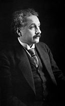 130px-Albert_Einstein_photo_1921.jpg