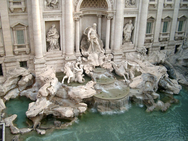 14_26_4---Trevi-Fountain--Rome--Italy_web.jpg