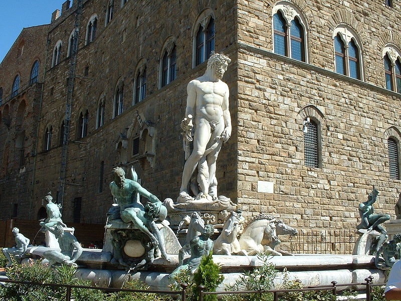 800px-Fountains_of_Neptune.JPG