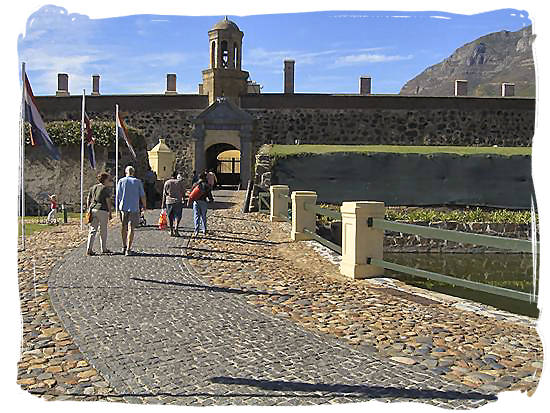 castle-of-good-hope-historyofsouthafrica.jpg