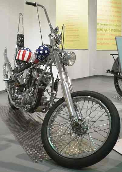 Harley_Davidson_Zwei_Rad_Museum_NSU_Easy_Rider_captain_america.jpg