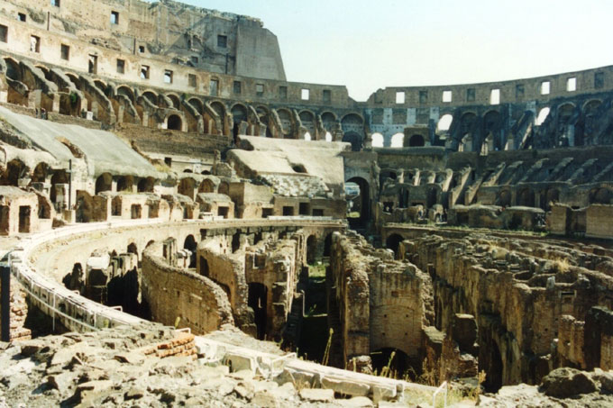 roma-coliseum.jpg